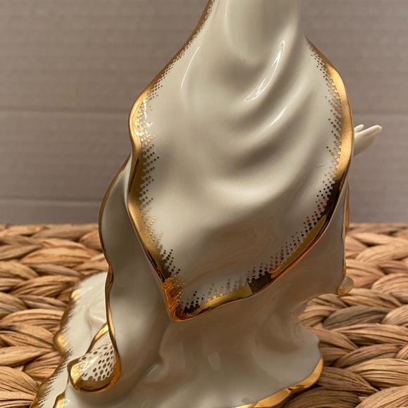 Lenox Mary First Blessing Nativity w/ Original Box and Styrofoam Case - Picture 4 of 12